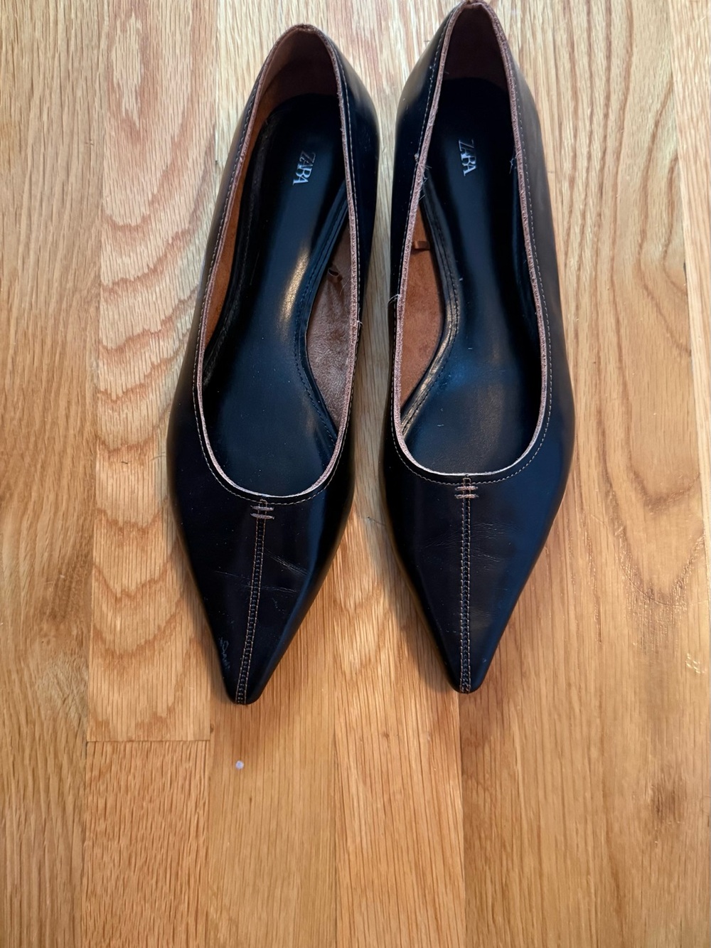 Zara Black Pointed Leather Ballet Flats with Contrast Trim